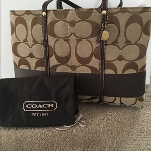 Coach tote